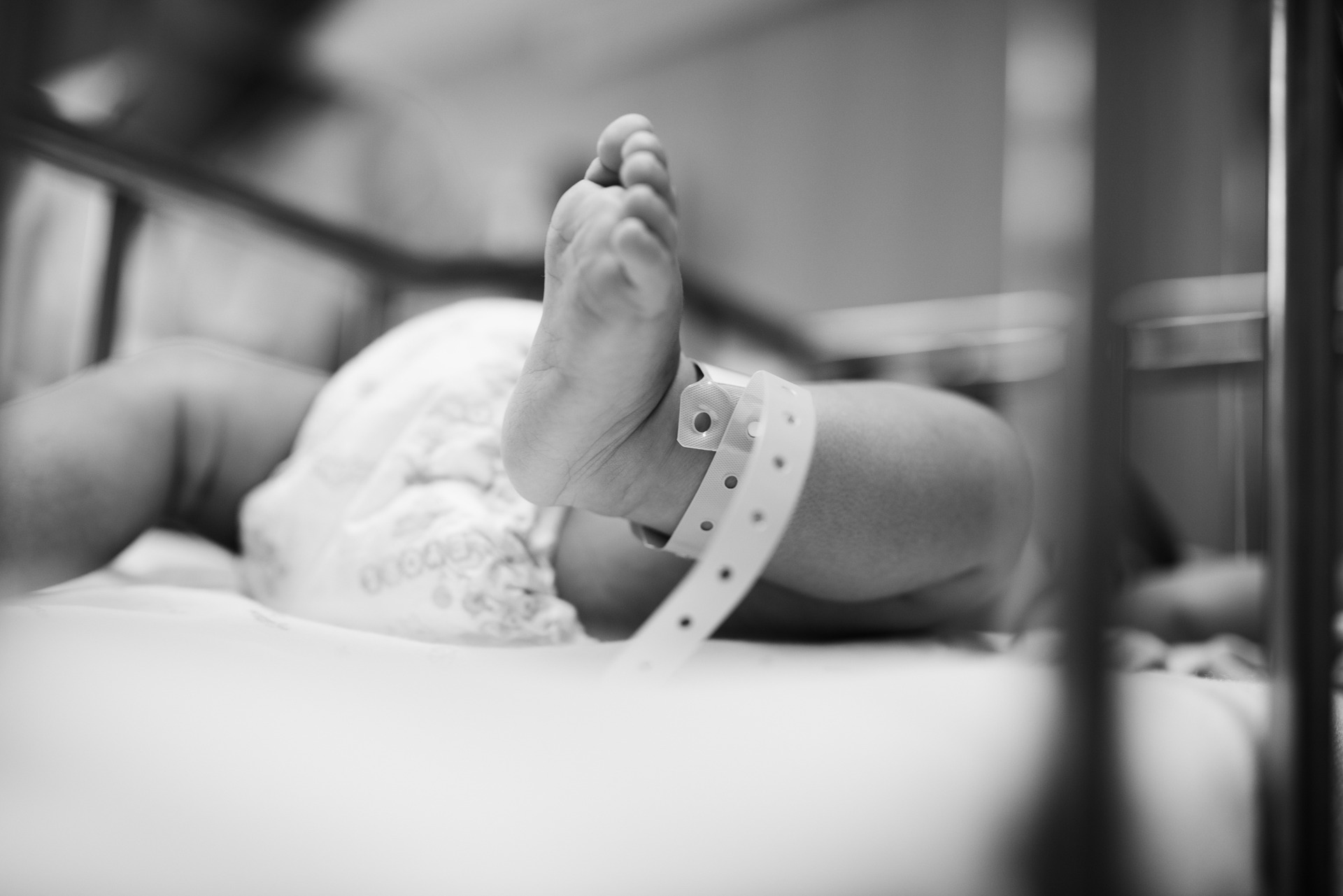 infant in hospital bed